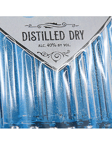 TABLA "GIN & TONIC SERVED HERE"