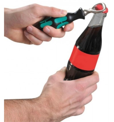 ODPIRAČ ZA STEKLENICE Z ROČKO